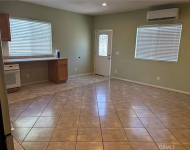 11730 Concord Court - Photo Thumbnail 4