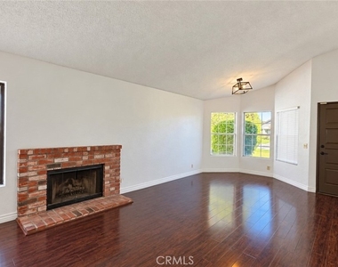 7934 E Saffron Street - Photo Thumbnail 4