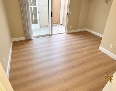 30485 Iron Bark Court - Photo Thumbnail 6