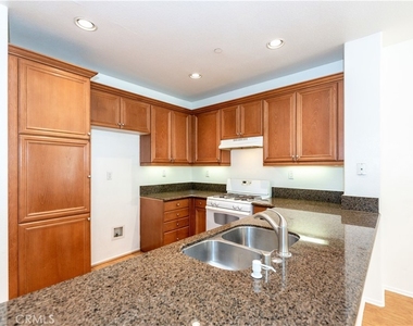 13567 Mashona Avenue - Photo Thumbnail 12