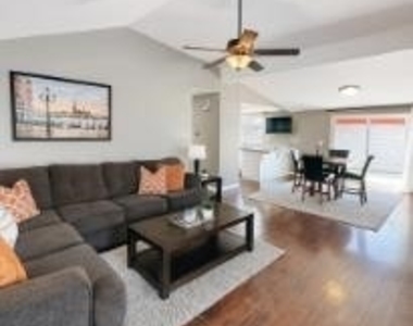 33550 Harvest Way E - Photo Thumbnail 6