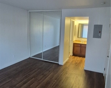 200 E Alessandro Boulevard - Photo Thumbnail 3