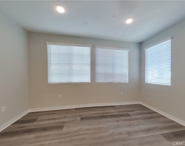 28202 Cookhouse Lane - Photo Thumbnail 2