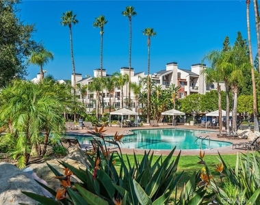 5545 Canoga Avenue - Photo Thumbnail 10