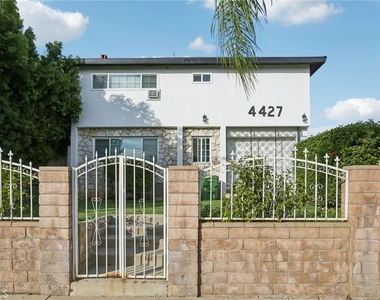 4427 Camero Avenue - Photo Thumbnail 1