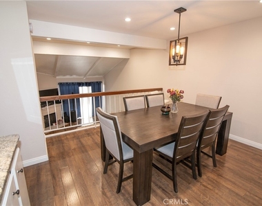21535 Erwin Street - Photo Thumbnail 7