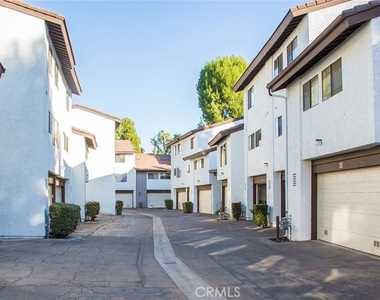 21535 Erwin Street - Photo Thumbnail 20