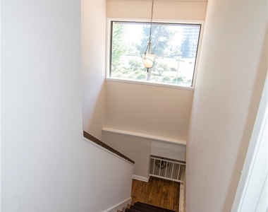 21535 Erwin Street - Photo Thumbnail 25