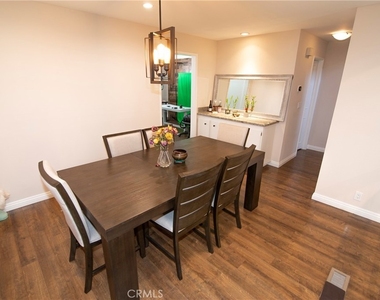 21535 Erwin Street - Photo Thumbnail 8