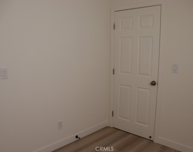 15711 Lassen Street - Photo Thumbnail 14