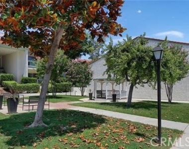 4722 Park Granada - Photo Thumbnail 14