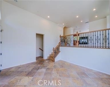 2119 Owens Drive - Photo Thumbnail 6