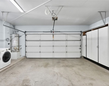 18328 Keswick Street - Photo Thumbnail 34