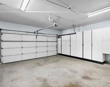 18328 Keswick Street - Photo Thumbnail 35