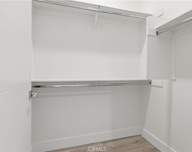 5820 La Mirada Avenue - Photo Thumbnail 20