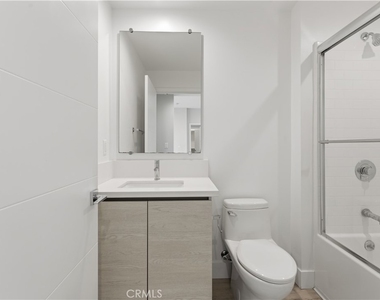 5820 La Mirada Avenue - Photo Thumbnail 15