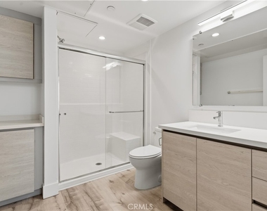 5820 La Mirada Avenue - Photo Thumbnail 21
