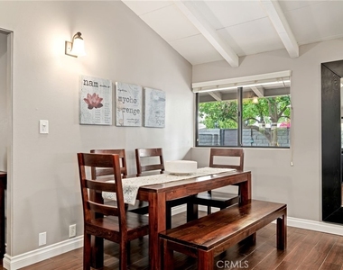 19836 Hamlin Street - Photo Thumbnail 4