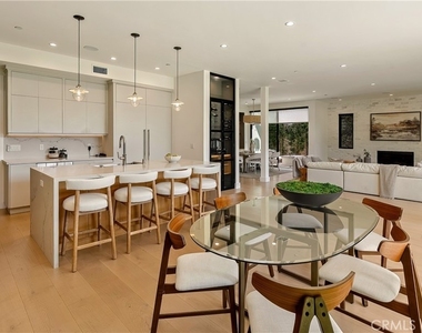 3525 May Street - Photo Thumbnail 10