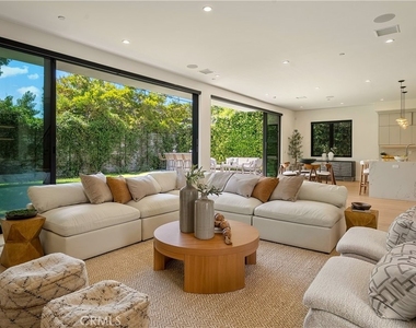 3525 May Street - Photo Thumbnail 4