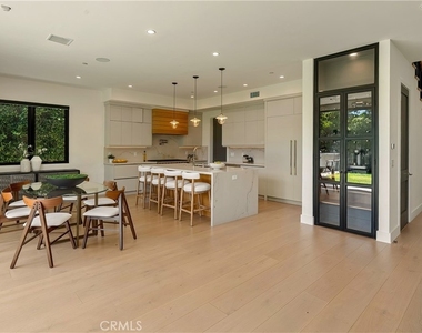 3525 May Street - Photo Thumbnail 11