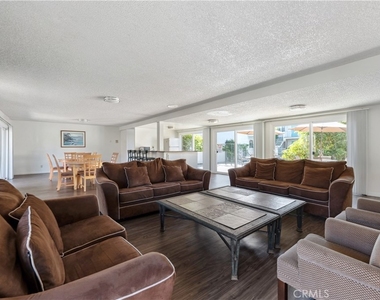 3656 Garnet Street - Photo Thumbnail 3