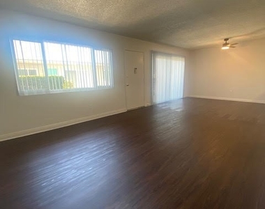 3656 Garnet Street - Photo Thumbnail 14
