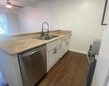 3656 Garnet Street - Photo Thumbnail 9