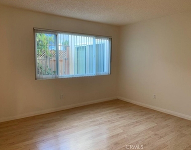 1222 Amethyst Street - Photo Thumbnail 12