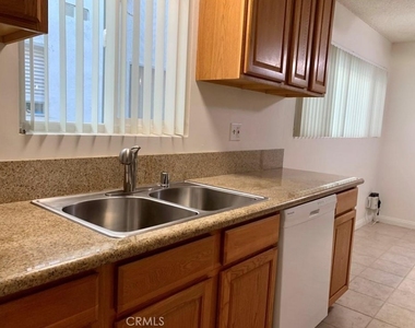 1222 Amethyst Street - Photo Thumbnail 8