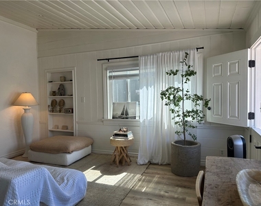 218 35th Street - Photo Thumbnail 3