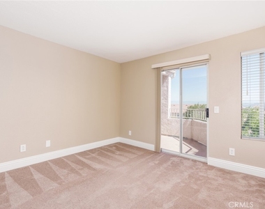 2380 Del Mar Way - Photo Thumbnail 17