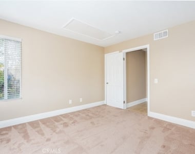2380 Del Mar Way - Photo Thumbnail 20