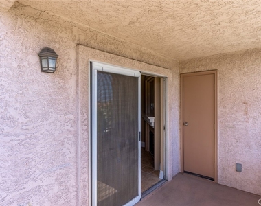 2380 Del Mar Way - Photo Thumbnail 25