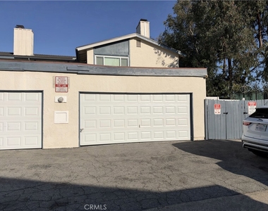 338 E Meats Avenue - Photo Thumbnail 13