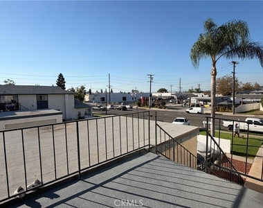338 E Meats Avenue - Photo Thumbnail 12