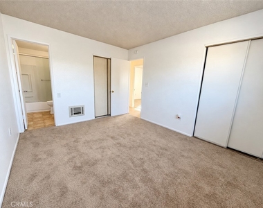 338 E Meats Avenue - Photo Thumbnail 6