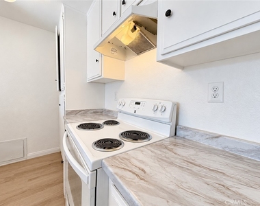 338 E Meats Avenue - Photo Thumbnail 1