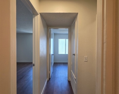 600 W 3rd - Photo Thumbnail 4