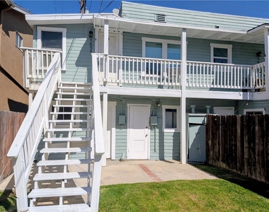 1517 E 1st Street - Photo Thumbnail 1