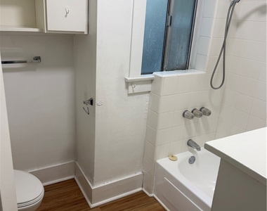 521 N Pomona - Photo Thumbnail 5