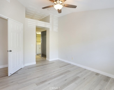 7839 E Viewrim Drive - Photo Thumbnail 23
