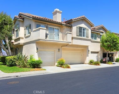 7839 E Viewrim Drive - Photo Thumbnail 1