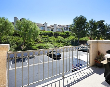 7839 E Viewrim Drive - Photo Thumbnail 4