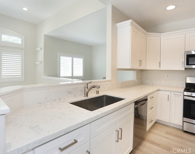 7839 E Viewrim Drive - Photo Thumbnail 13