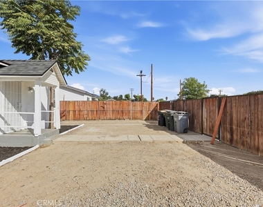 308 W Central - Photo Thumbnail 1