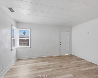 308 W Central - Photo Thumbnail 8