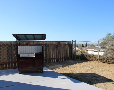1444 Honeysuckle Lane - Photo Thumbnail 18