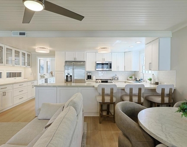 868 A Avenue - Photo Thumbnail 26
