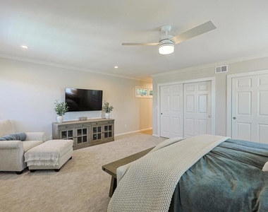 868 A Avenue - Photo Thumbnail 35